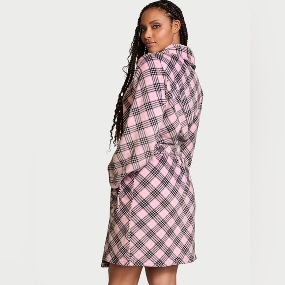 Short cozy robe Victoria’s Secret - Picture 2 of 3